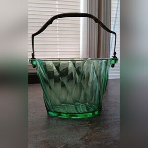 Heisey Moongleam Twist Ice Bucket